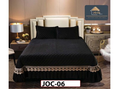 Cuvertura cu 3 piese din Catifea si volane - JOC06 Cuvertura cu 3 piese din Catifea si volane - JOC06