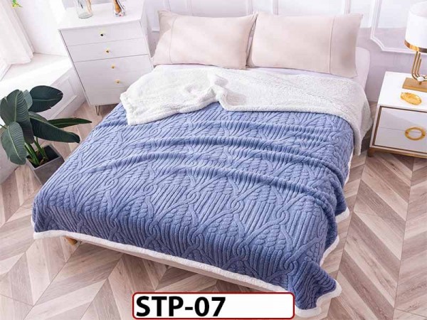 Patura Pufoasa Cocolino cu Blanita, tip tricotaj impletit, pentru pat dublu 200x230cm STP07