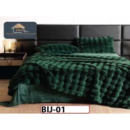 Lenjerie pentru pat dublu extra  pufoasa din Blanita artificiala de Iepure din 6 piese - BIJ01