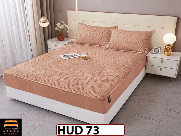 Husa matlasata tip topper din catifea + 2 Fete de Perne - Saltea 160x200- HUD73