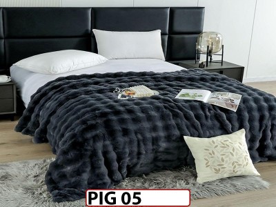 Patura Pufoasa Groasa din Blanita Artificiala de Iepure cu fermoar- PIG05 Patura Pufoasa Groasa din Blanita Artificiala de Iepure cu fermoar- PIG05