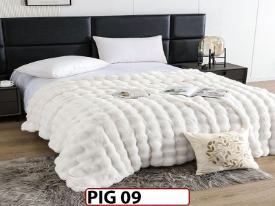 Patura Pufoasa Groasa din Blanita Artificiala de Iepure cu fermoar- PIG09 Patura Pufoasa Groasa din Blanita Artificiala de Iepure cu fermoar- PIG09