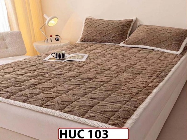 Husa / topper model tricotat + 2 Fete de Perne 180x200 - Pat 2 Persoane - HUC103