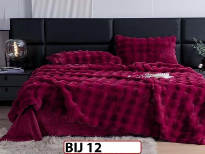 Lenjerie pentru pat dublu extra  pufoasa din Blanita artificiala de Iepure din 6 piese - BIJ12