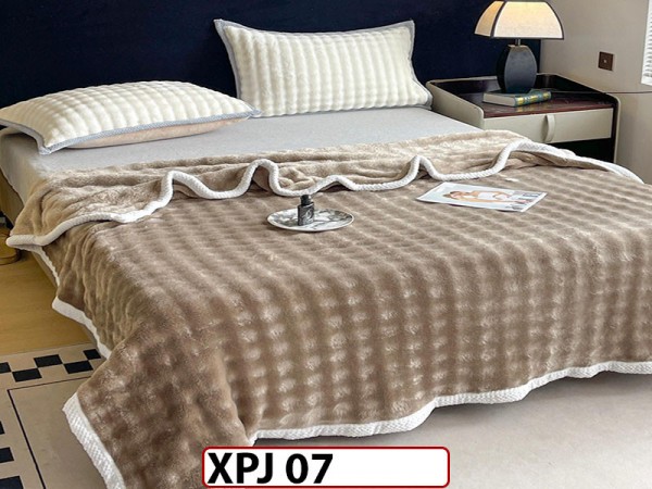 Patura Pufoasa Cocolino  pentru pat dublu 200x230cm - XPJ07