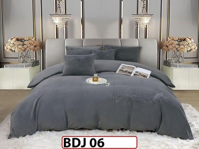 Lenjerie brodata din blanita artificiala de iepure din 6 piese - BDJ06 Lenjerie brodata din blanita artificiala de iepure din 6 piese - BDJ06