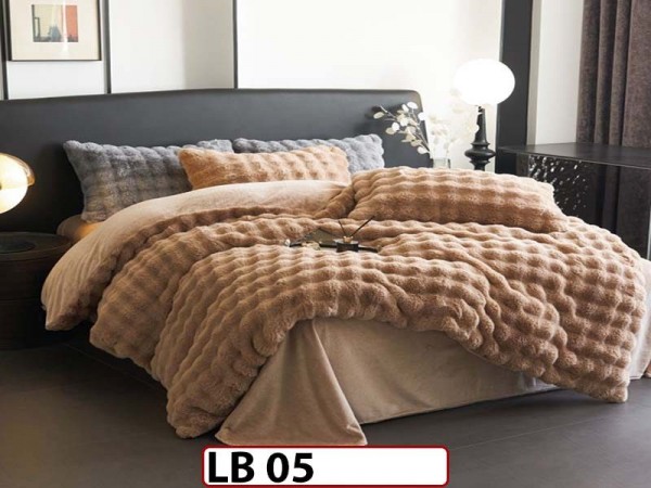 Lenjerie din Blanita artificiala Tip Iepure din 4 piese - LB 05 Lenjerie din Blanita artificiala Tip Iepure din 4 piese - LB 05