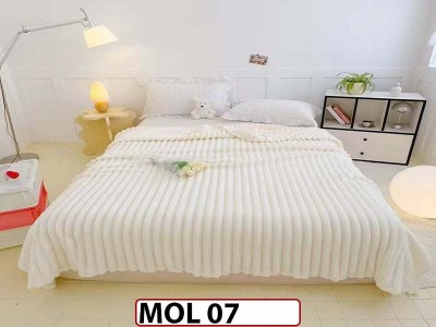 Patura Pufoasa Cocolino pentru pat dublu - MOL 07