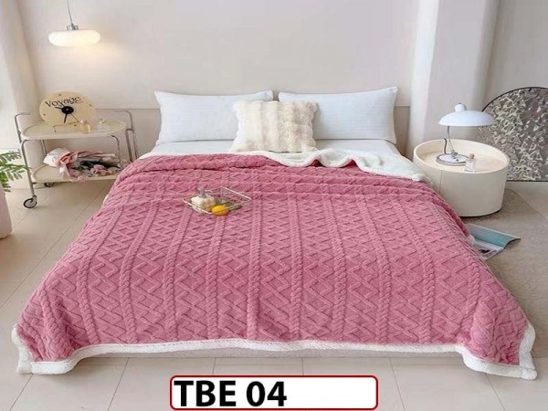 Patura Pufoasa Cocolino cu Blanita pentru pat dublu TBE 04 Patura Pufoasa Cocolino cu Blanita pentru pat dublu TBE 04