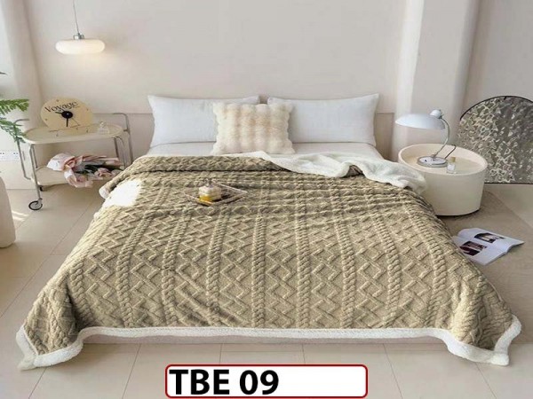 Patura Pufoasa Cocolino cu Blanita pentru pat dublu TBE 09 Patura Pufoasa Cocolino cu Blanita pentru pat dublu TBE 09