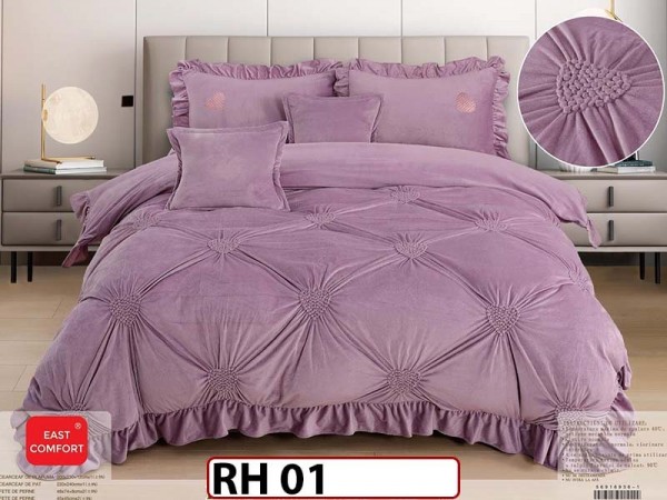 Lenjerie din catifea Brodata 6 piese cu Inimioare - RH01