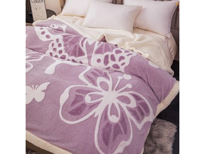 Patura Pufoasa Cocolino cu Blanita pentru pat dublu PCB 204 Patura Pufoasa Cocolino cu Blanita pentru pat dublu PCB 204